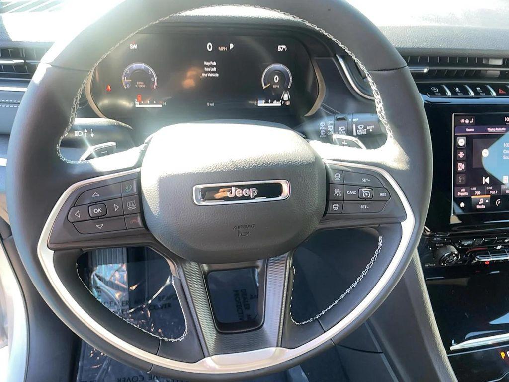 new 2025 Jeep Grand Cherokee car, priced at $48,375