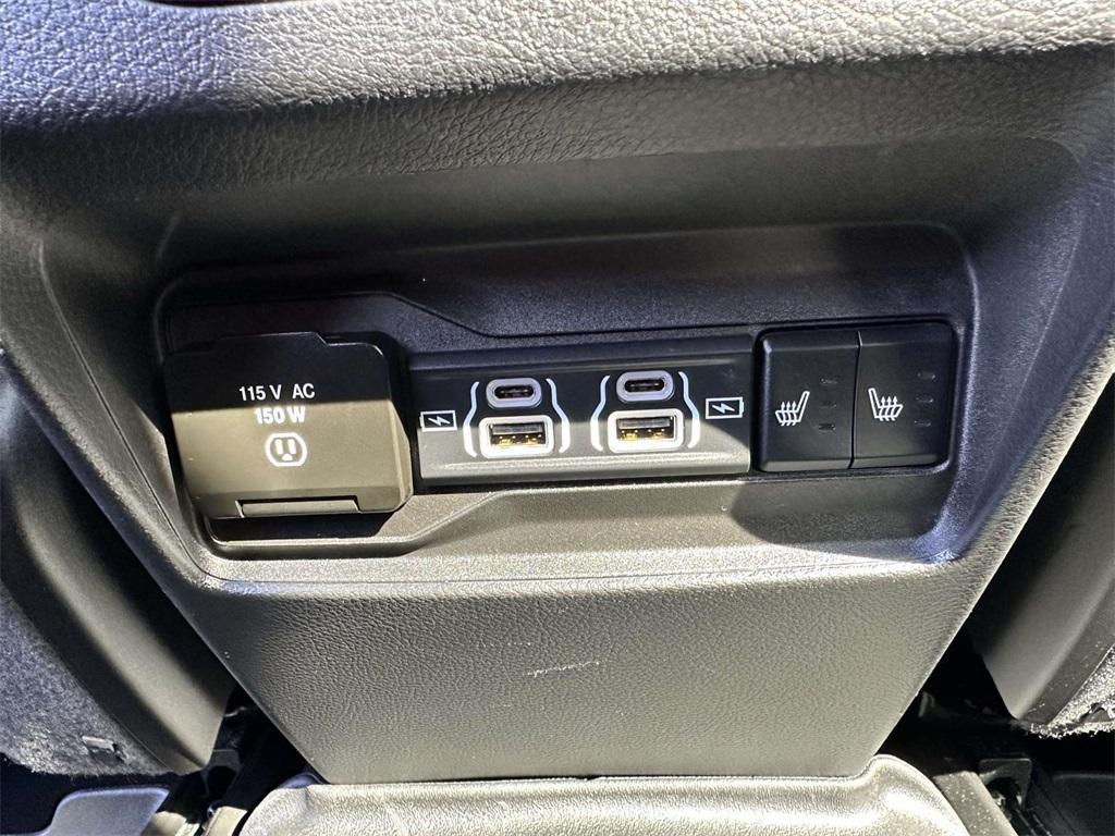 used 2022 Jeep Grand Cherokee car, priced at $32,372