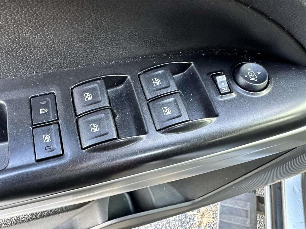 used 2015 Chevrolet Colorado car, priced at $19,986