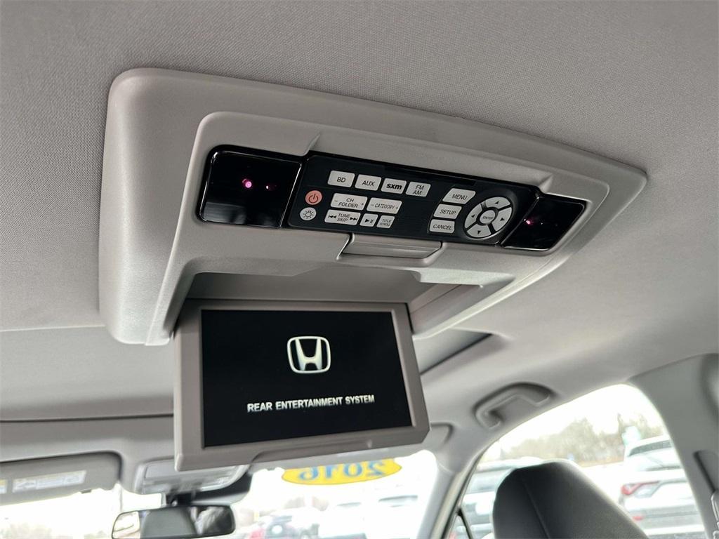 used 2016 Honda Pilot car, priced at $15,986