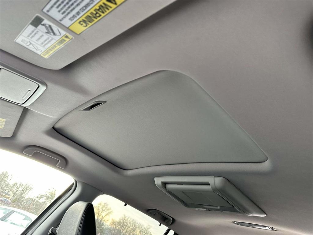 used 2016 Honda Pilot car, priced at $15,986