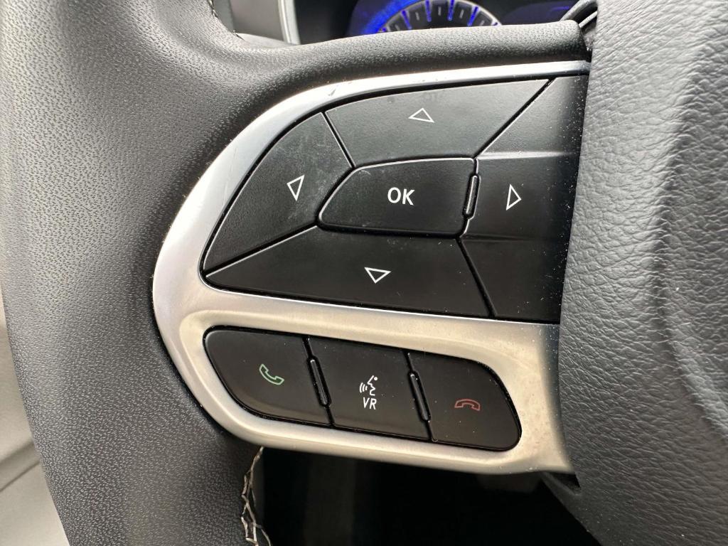 used 2023 Chrysler Pacifica car, priced at $23,205