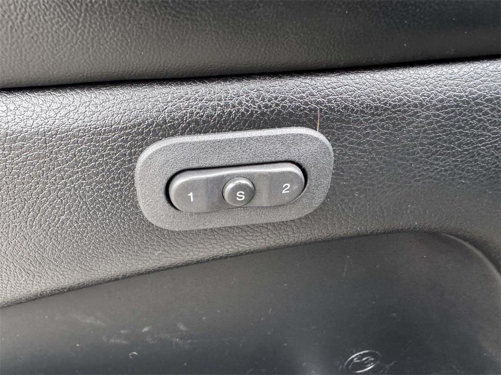 used 2013 Jeep Grand Cherokee car, priced at $13,986