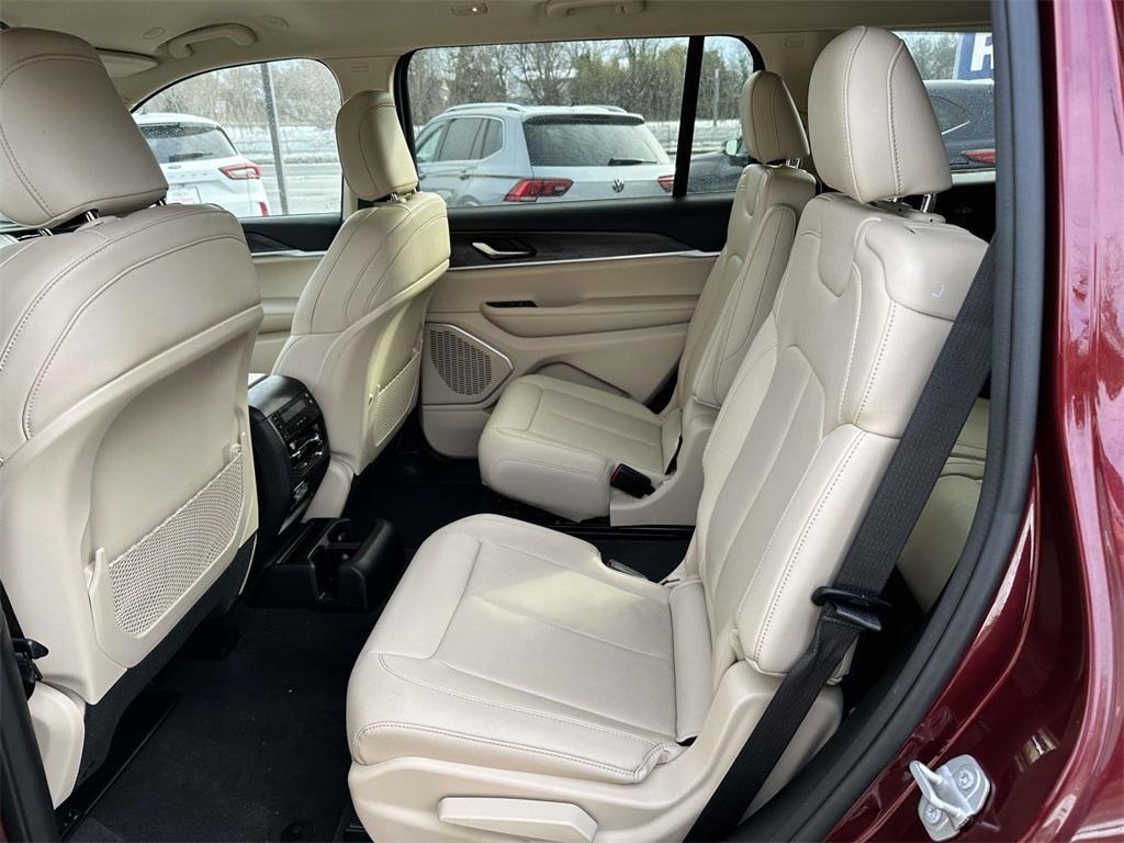 used 2022 Jeep Grand Cherokee L car, priced at $28,000