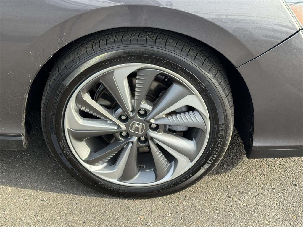 used 2021 Honda Clarity Plug-In Hybrid car, priced at $17,986