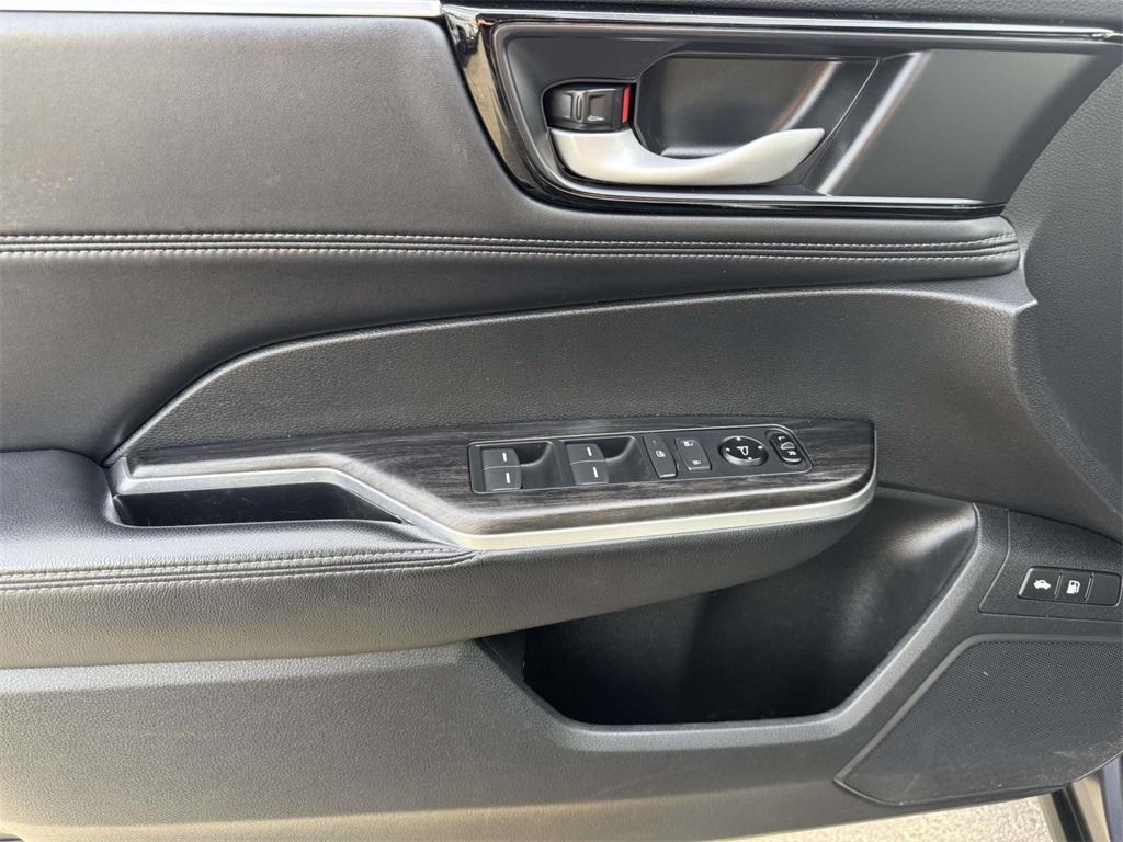 used 2021 Honda Clarity Plug-In Hybrid car, priced at $17,986