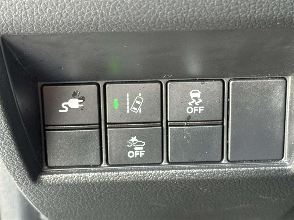 used 2021 Honda Clarity Plug-In Hybrid car, priced at $17,986