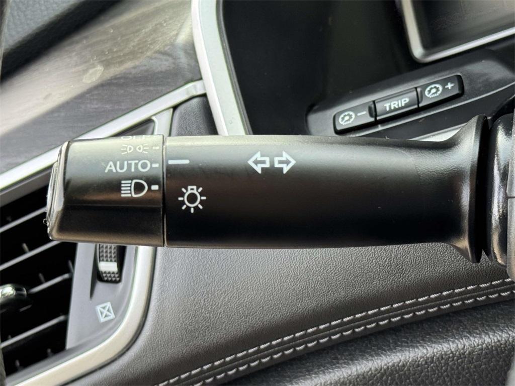 used 2021 Honda Clarity Plug-In Hybrid car, priced at $17,986