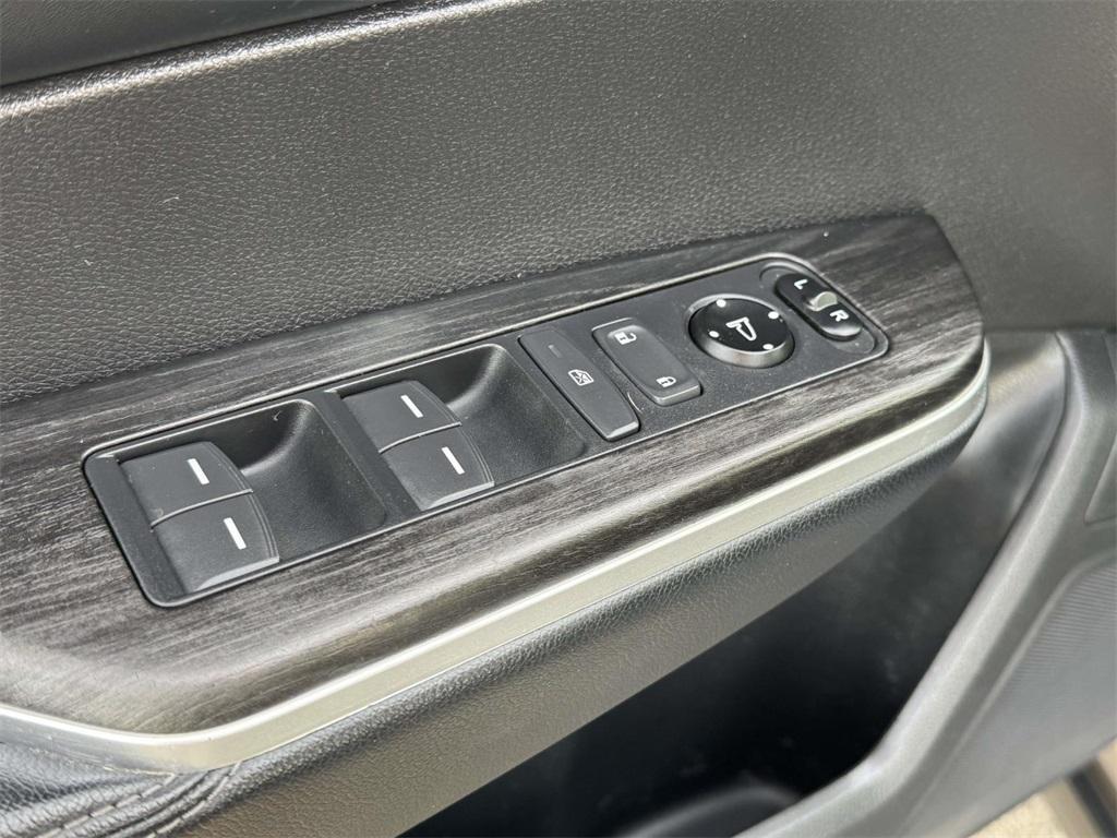 used 2021 Honda Clarity Plug-In Hybrid car, priced at $17,986