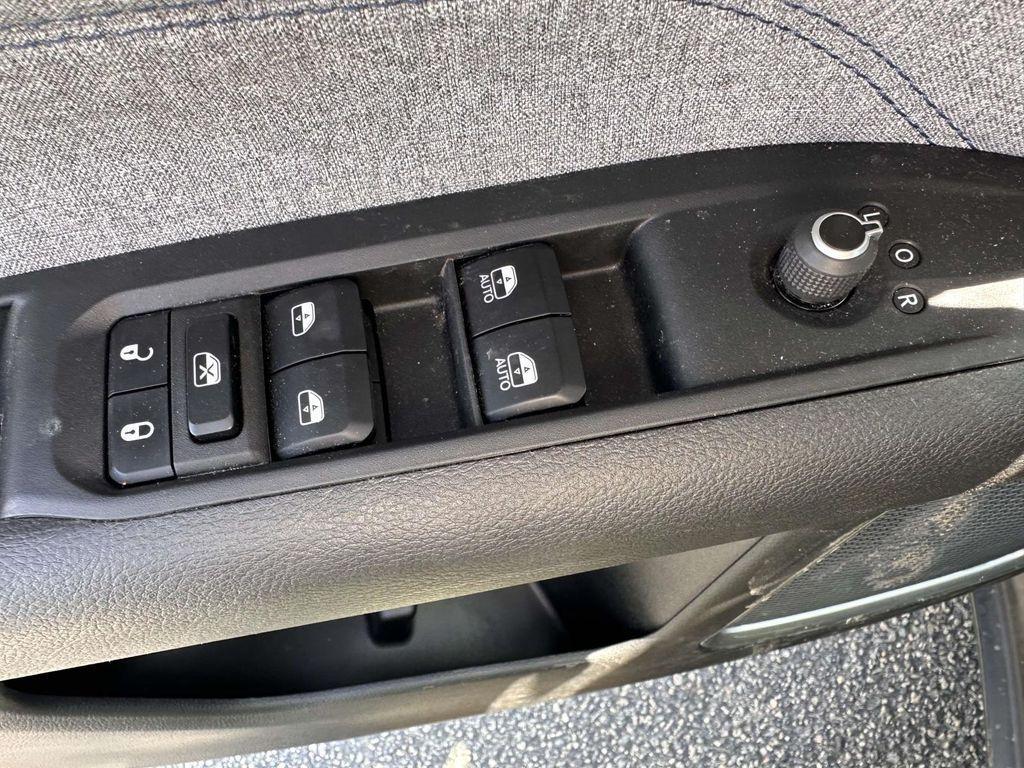used 2022 Jeep Compass car, priced at $20,971