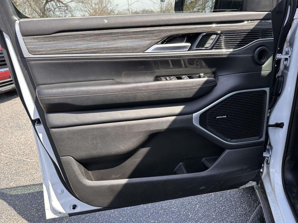 used 2022 Jeep Wagoneer car, priced at $39,995