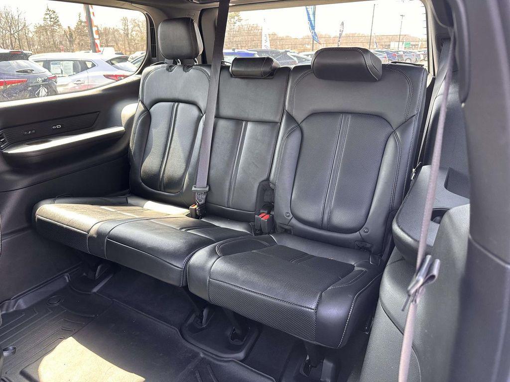 used 2022 Jeep Wagoneer car, priced at $39,995