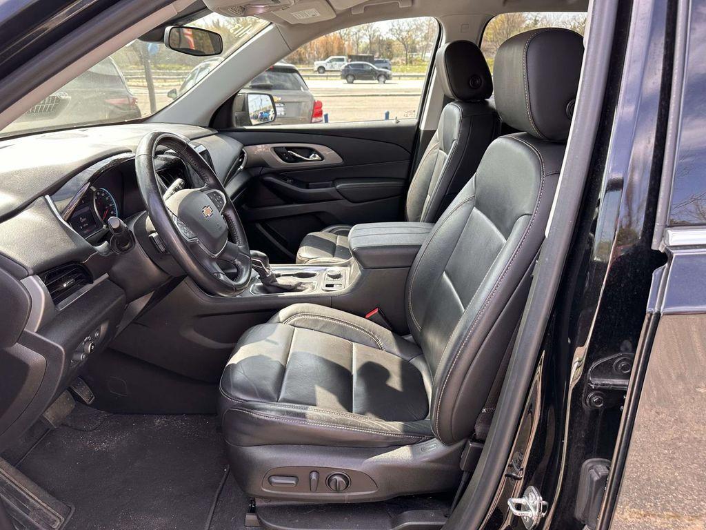 used 2021 Chevrolet Traverse car, priced at $18,767