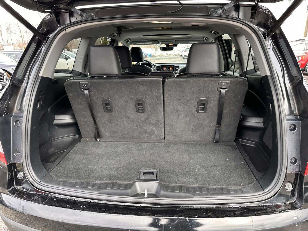 used 2022 Honda Pilot car, priced at $23,995