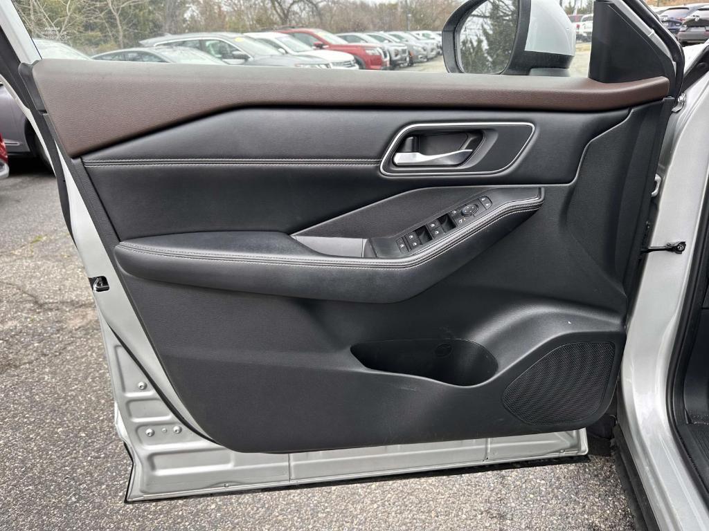 used 2021 Nissan Rogue car, priced at $16,709
