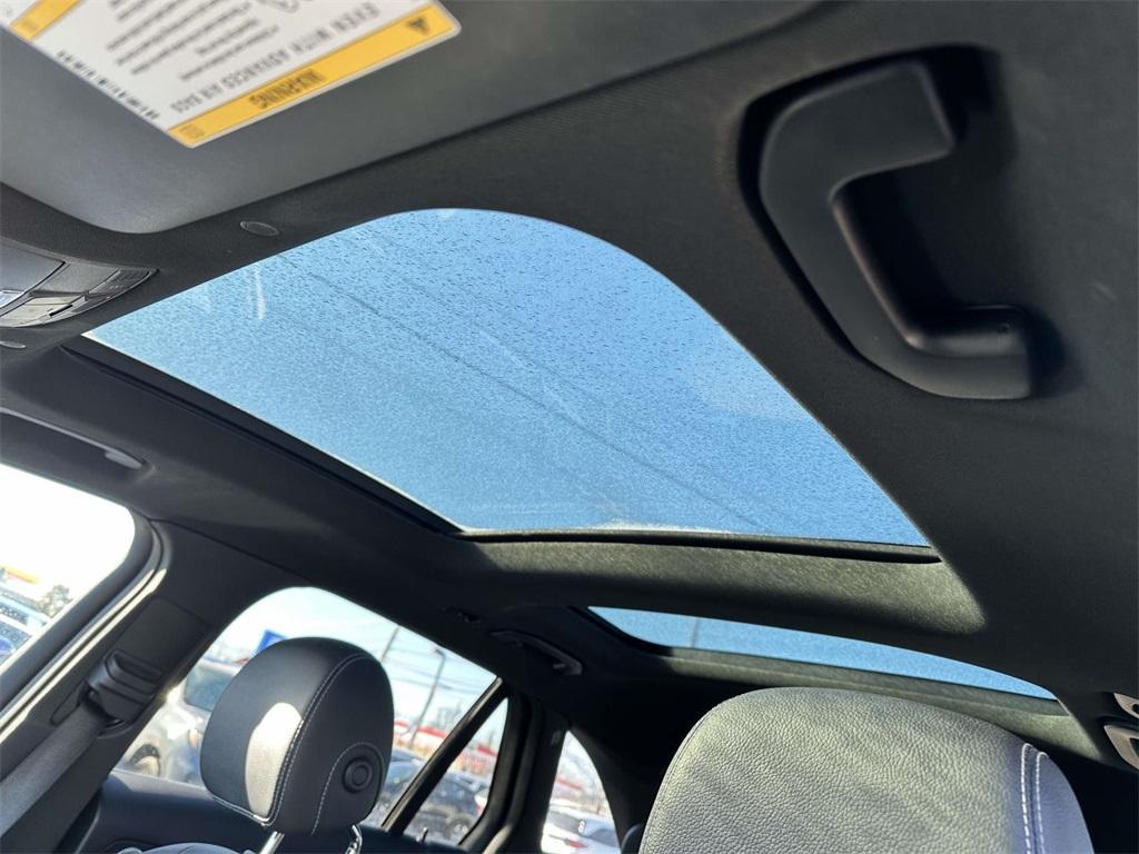 used 2020 Mercedes-Benz GLC 300 car, priced at $23,995