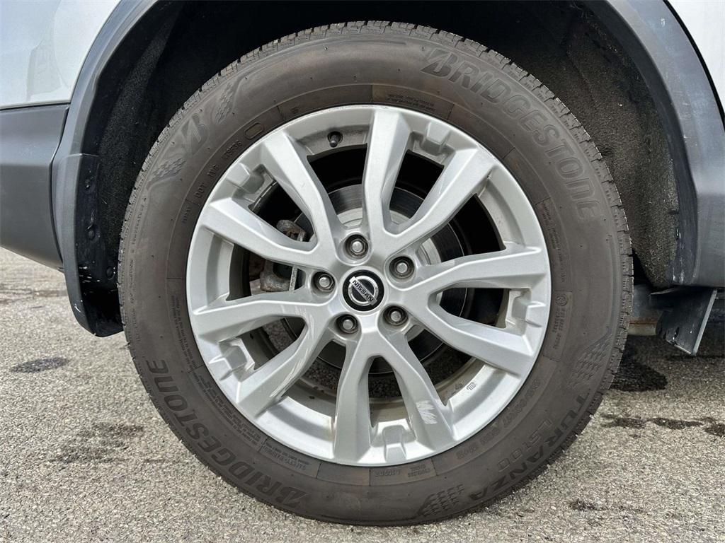 used 2021 Nissan Rogue Sport car, priced at $16,813