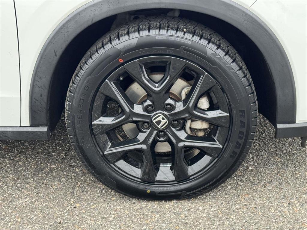 used 2023 Honda HR-V car, priced at $22,900