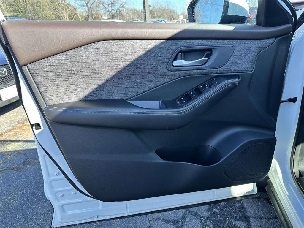 used 2021 Nissan Rogue car, priced at $18,300