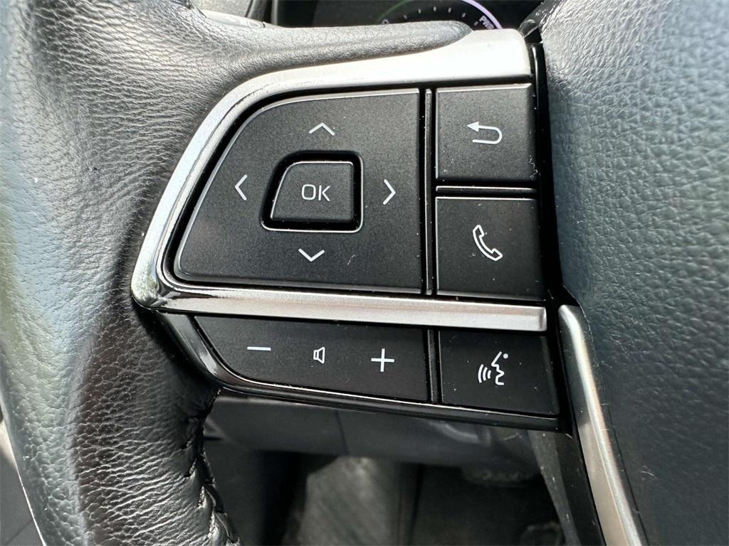 used 2021 Toyota Sienna car, priced at $36,426