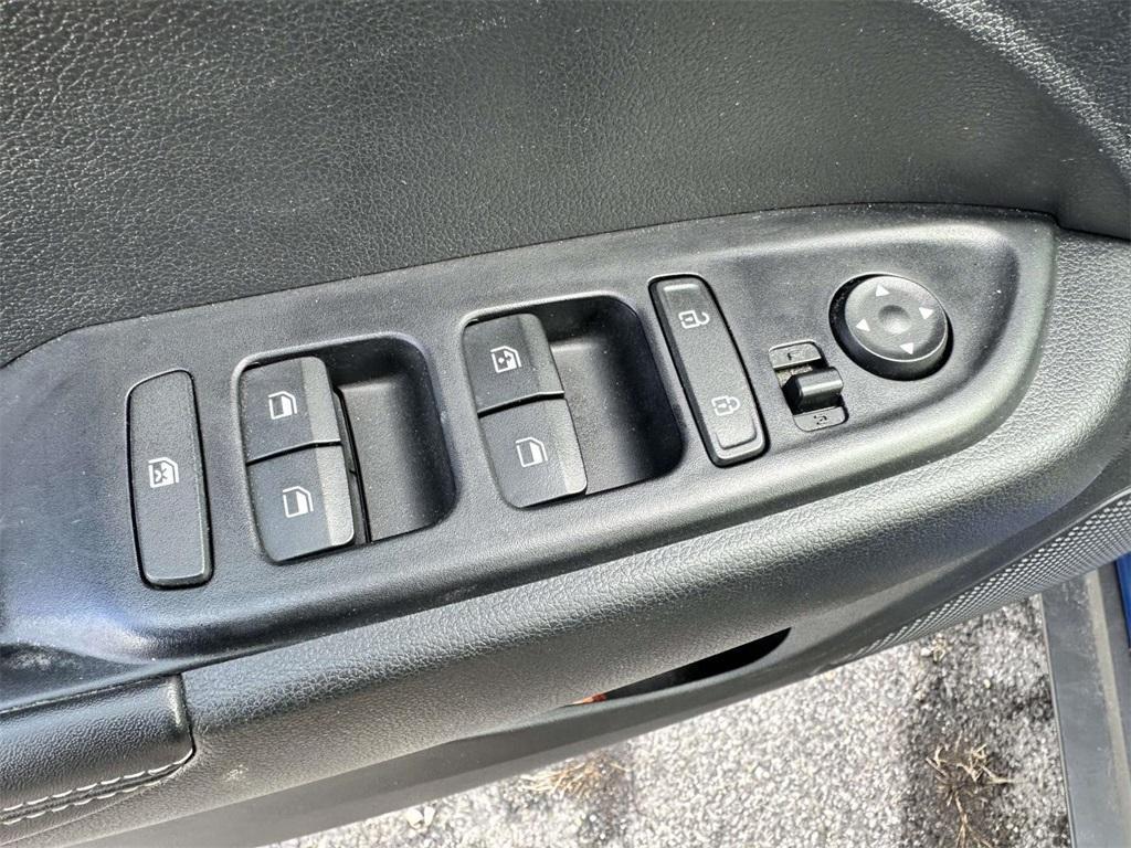 used 2022 Hyundai Venue car, priced at $17,595