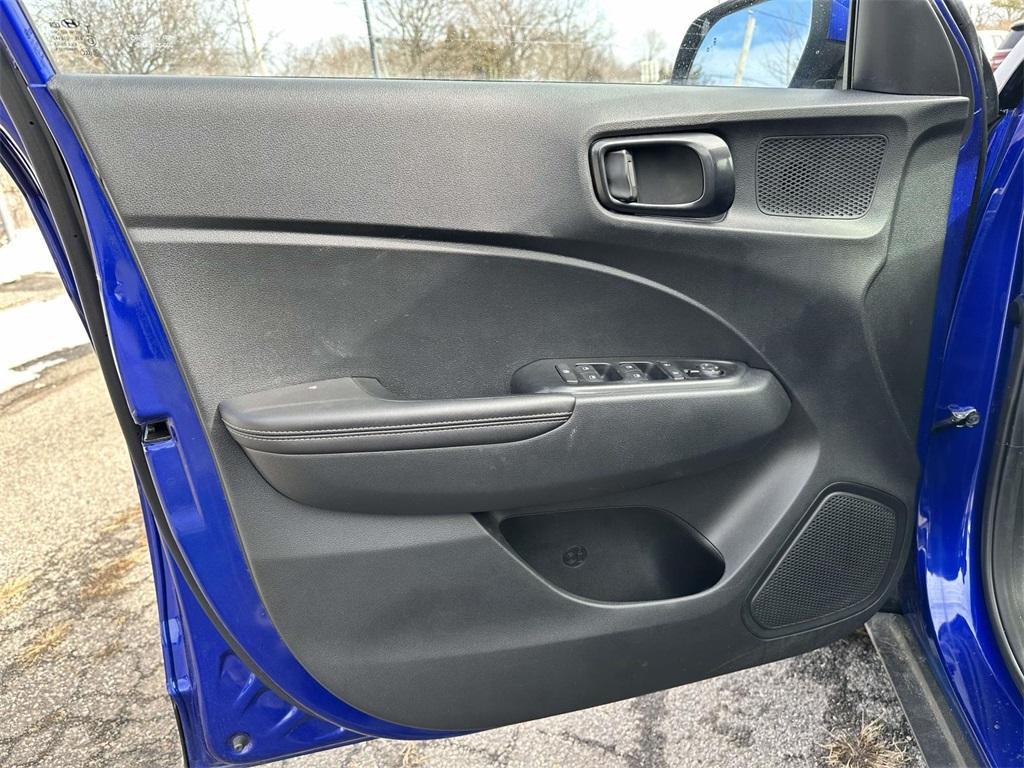 used 2022 Hyundai Venue car, priced at $17,595