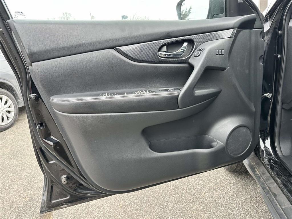 used 2018 Nissan Rogue car, priced at $14,986