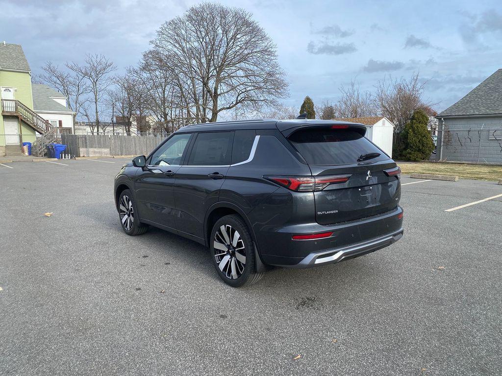 new 2026 Mitsubishi Outlander car, priced at $42,878