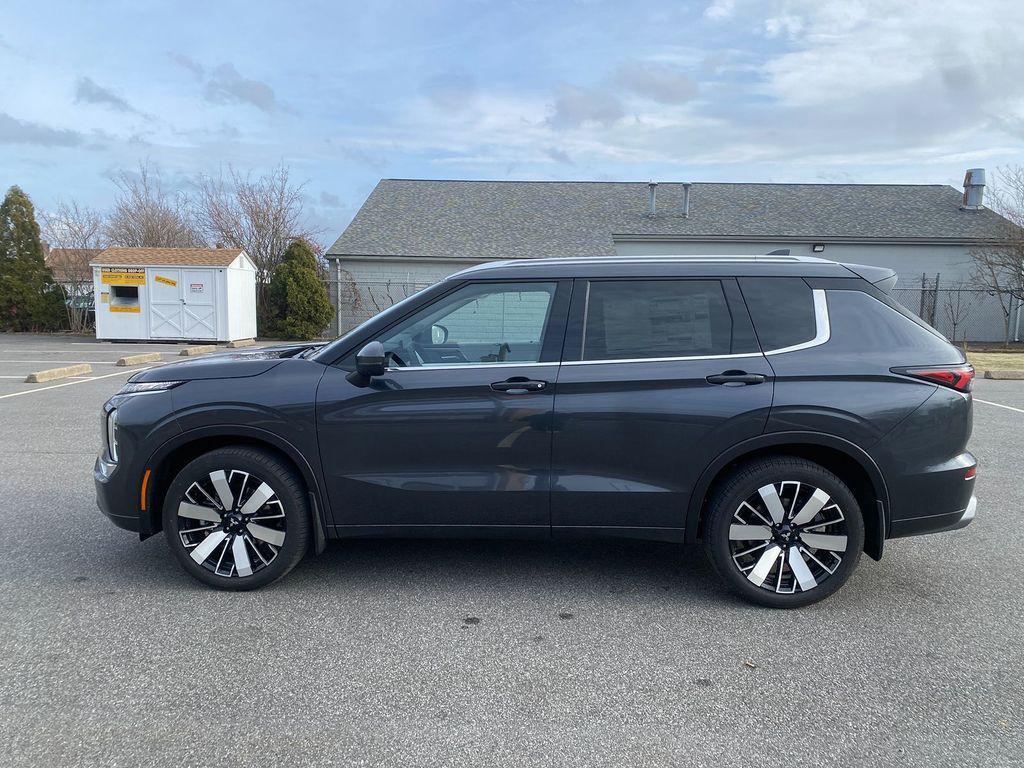 new 2026 Mitsubishi Outlander car, priced at $42,878
