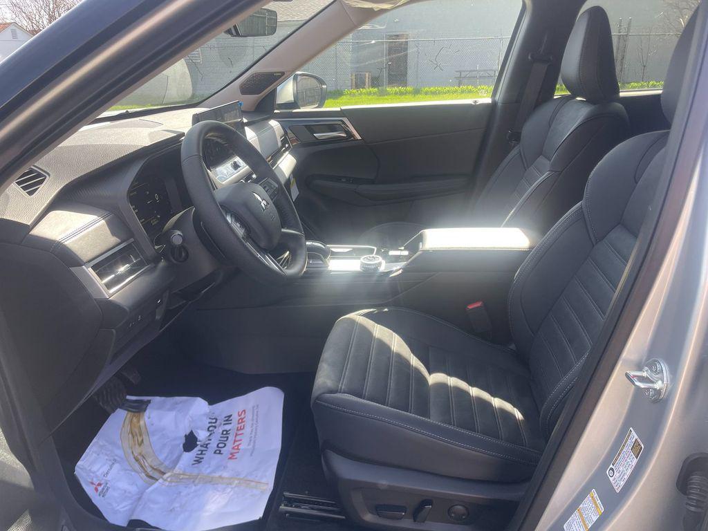 new 2026 Mitsubishi Outlander car, priced at $36,337
