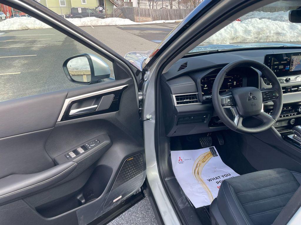 new 2026 Mitsubishi Outlander car, priced at $36,110