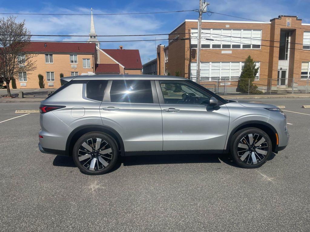 new 2026 Mitsubishi Outlander car, priced at $36,337
