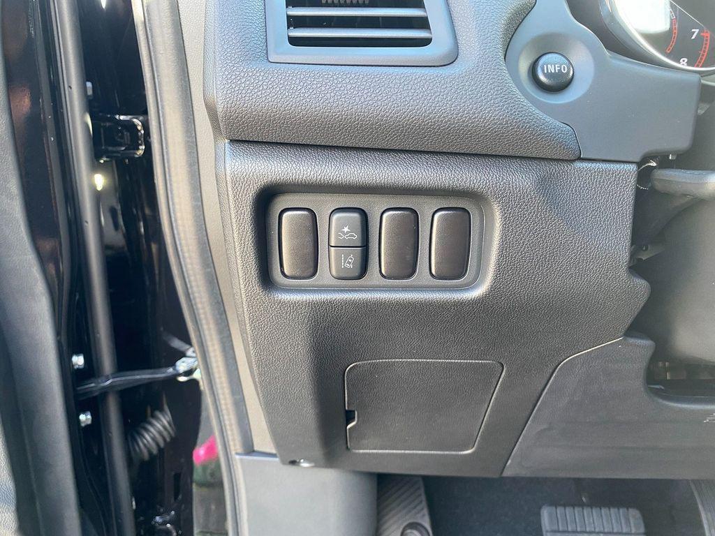 new 2025 Mitsubishi Outlander Sport car, priced at $28,423