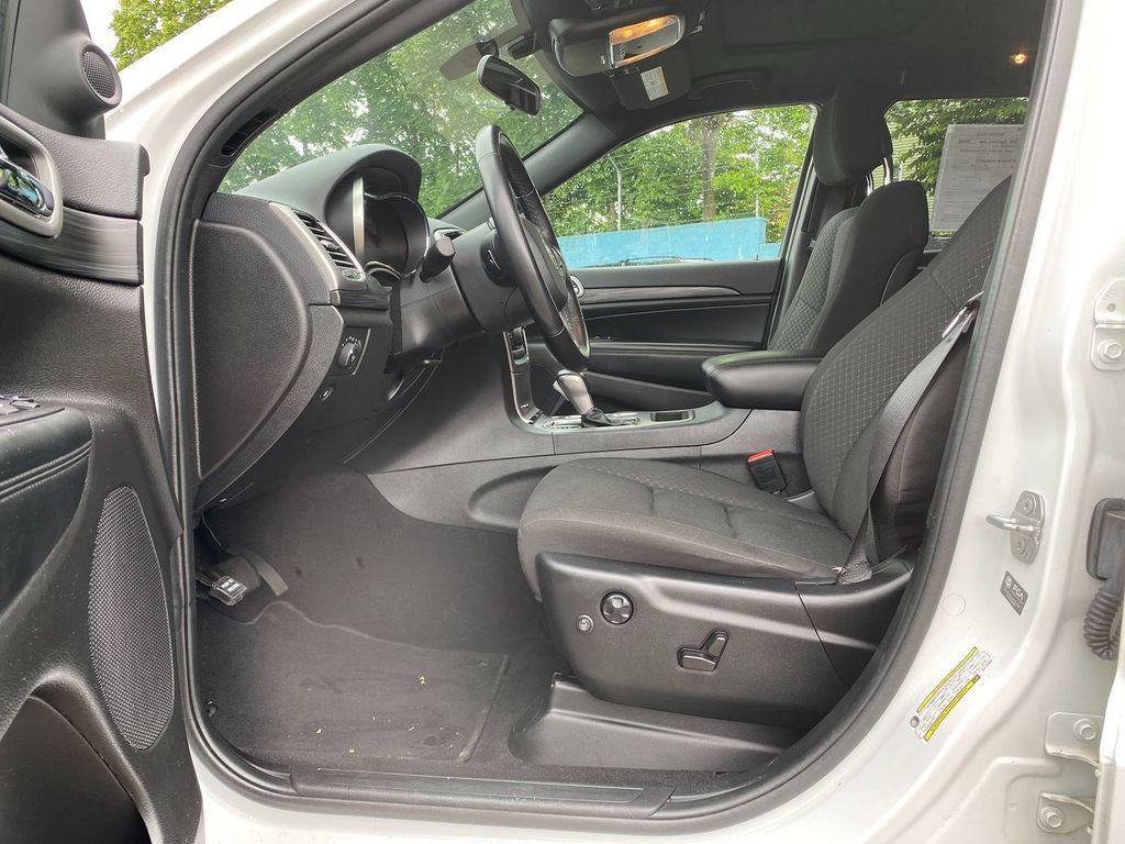 used 2021 Jeep Grand Cherokee car, priced at $21,895