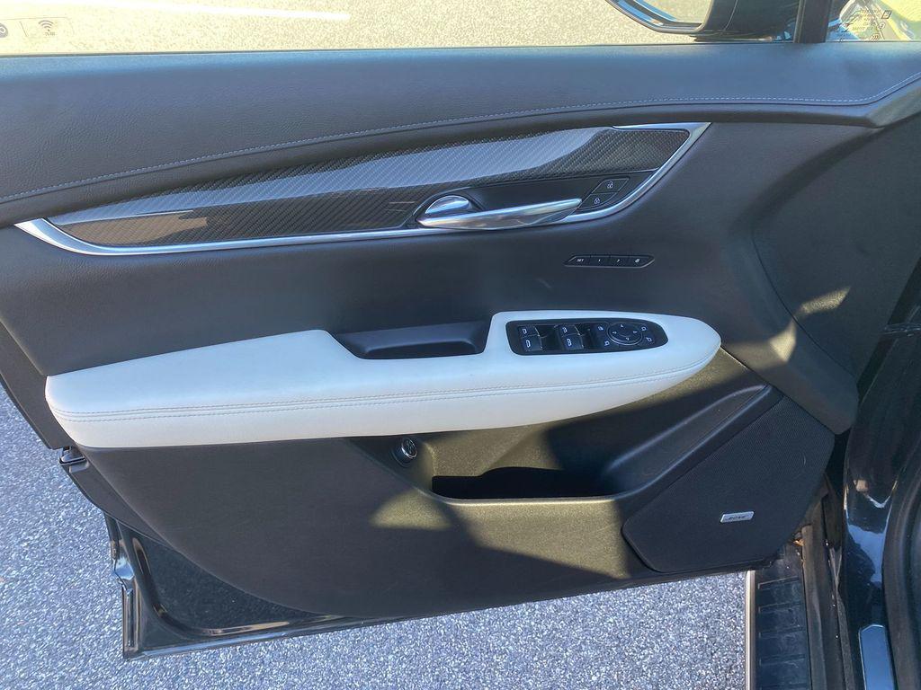 used 2020 Cadillac XT6 car, priced at $29,988