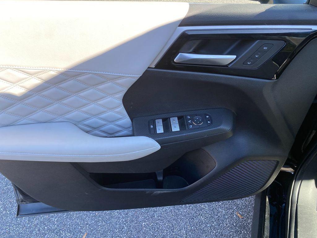 used 2023 Mitsubishi Outlander PHEV car, priced at $33,995