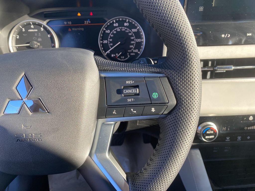 new 2026 Mitsubishi Outlander car, priced at $39,693