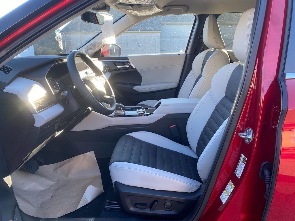 new 2026 Mitsubishi Outlander car, priced at $39,693