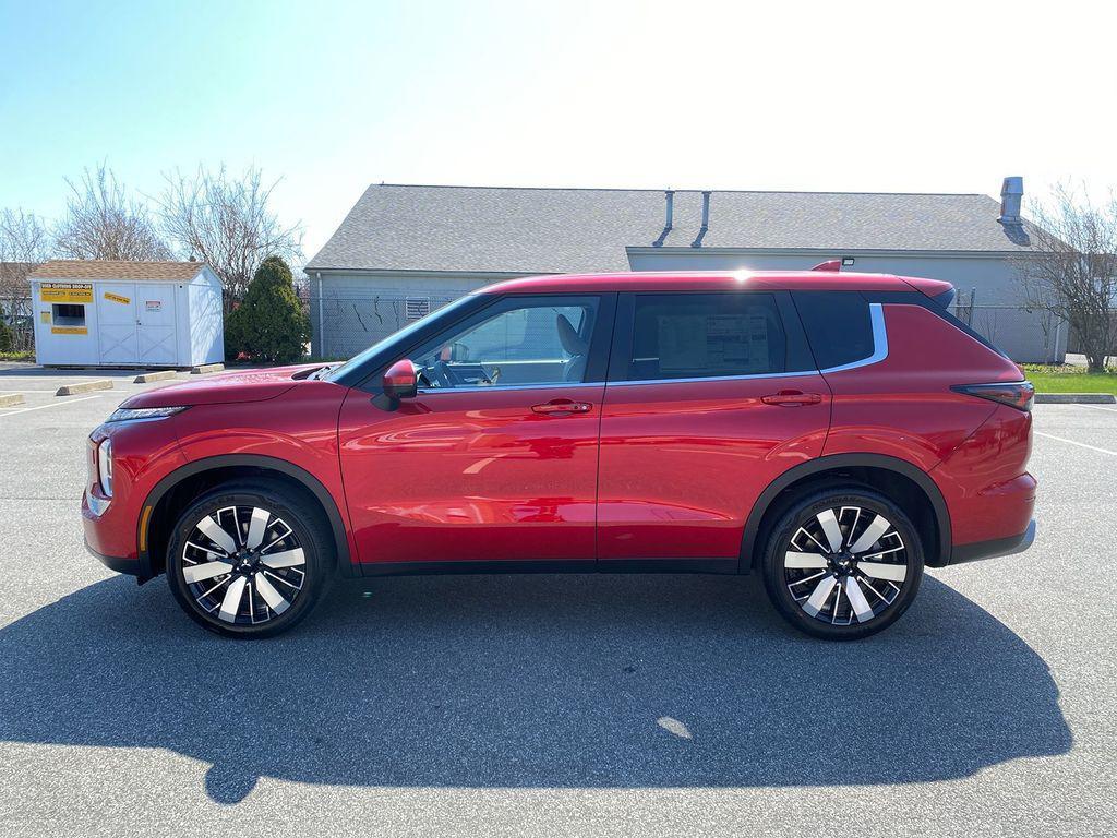new 2025 Mitsubishi Outlander car, priced at $37,023