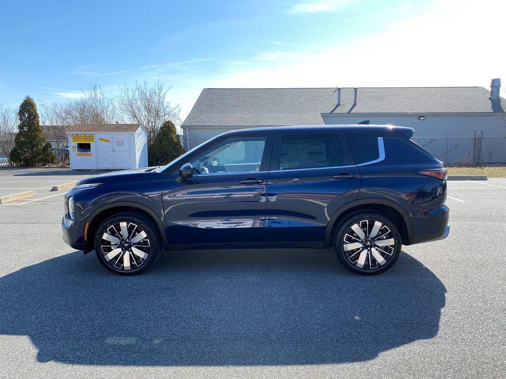 new 2025 Mitsubishi Outlander car, priced at $39,473