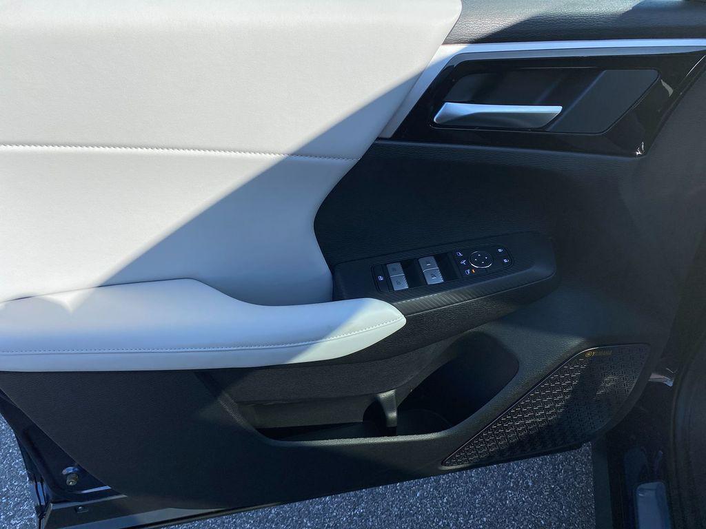 new 2025 Mitsubishi Outlander car, priced at $39,473