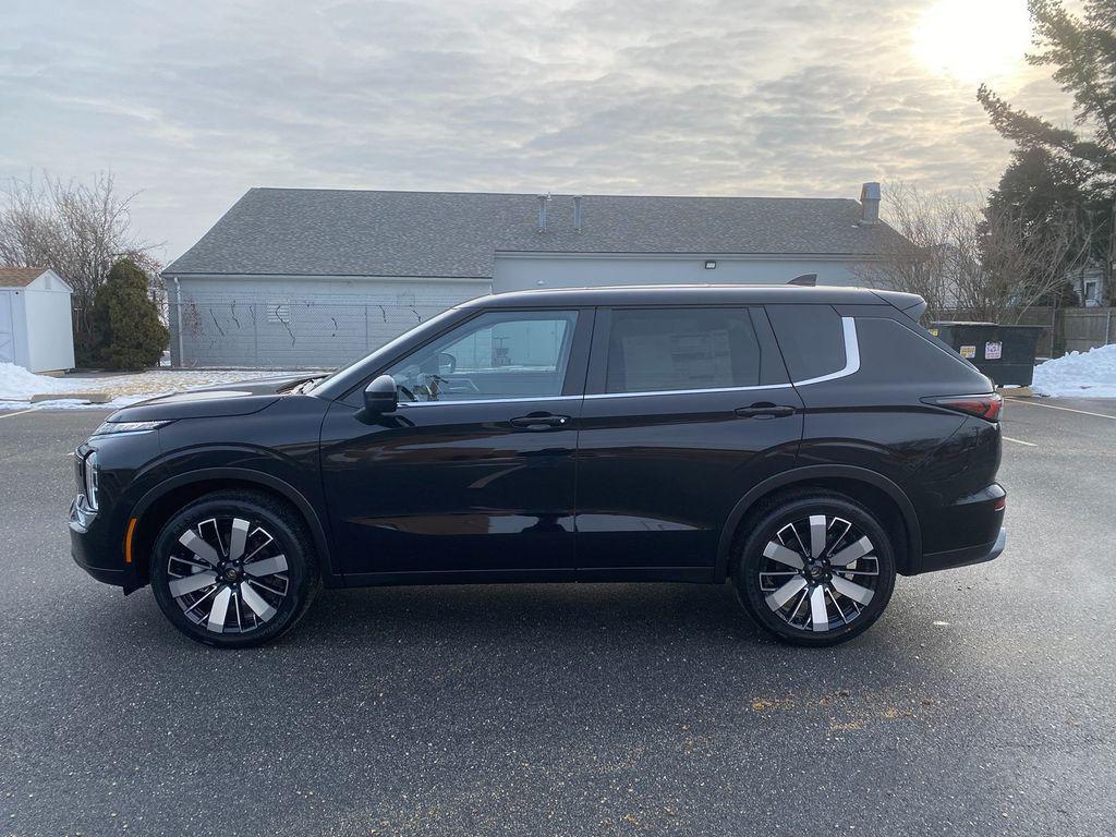 new 2026 Mitsubishi Outlander car, priced at $42,558
