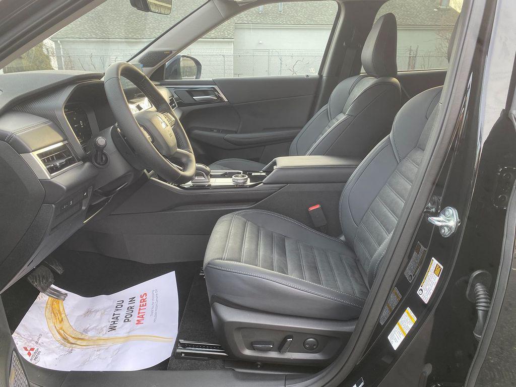 new 2026 Mitsubishi Outlander car, priced at $42,558