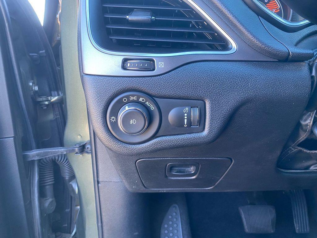 used 2019 Jeep Cherokee car, priced at $14,995