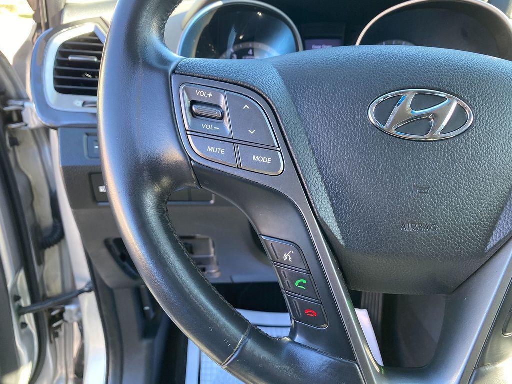 used 2013 Hyundai Santa Fe car, priced at $11,995