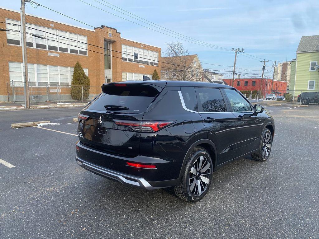 new 2026 Mitsubishi Outlander car, priced at $39,358