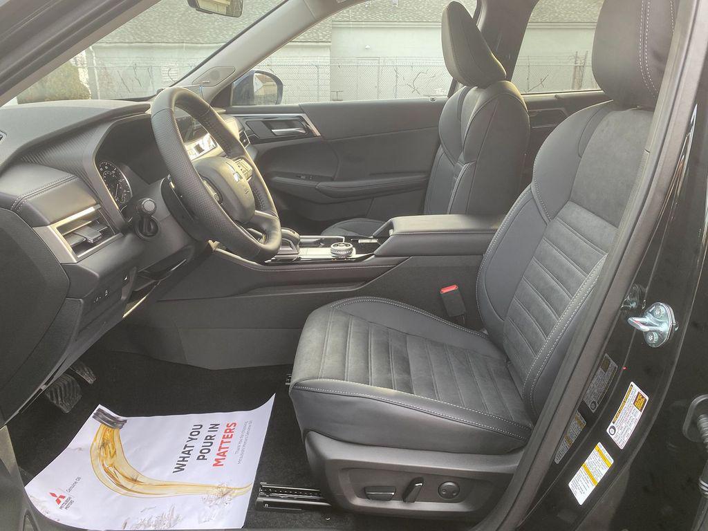 new 2026 Mitsubishi Outlander car, priced at $39,358