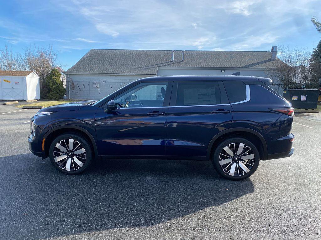 new 2025 Mitsubishi Outlander car, priced at $36,263