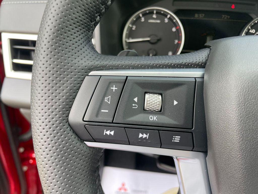 new 2026 Mitsubishi Outlander car, priced at $32,317