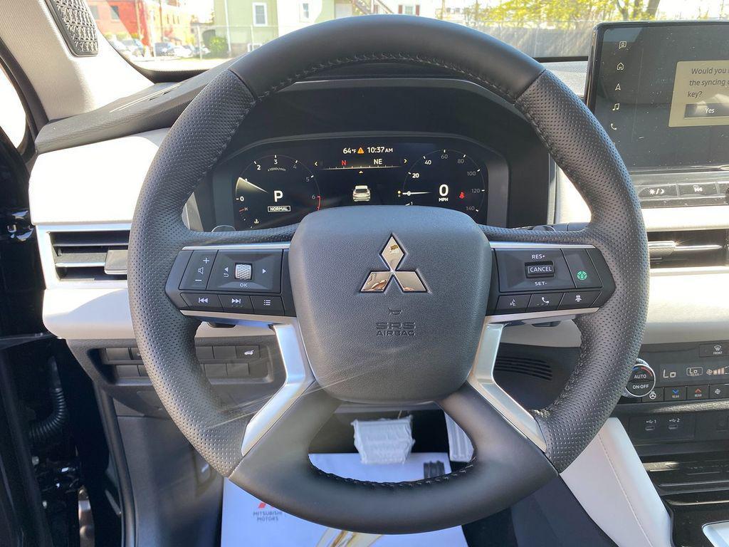new 2025 Mitsubishi Outlander car, priced at $44,763